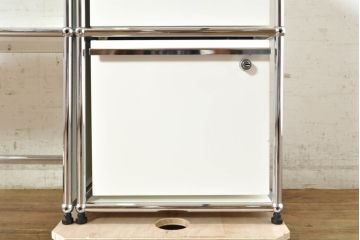 中古　美品　USMハラー(USM Haller)　美しくシンプルなデザインが目を引く鉄製ラックとサイドチェストのセット(サイドボード、サイドキャビネット、デスクワゴン、引き出し、オープンラック、飾り棚)(R-074373)