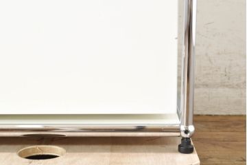 中古　美品　USMハラー(USM Haller)　美しくシンプルなデザインが目を引く鉄製ラックとサイドチェストのセット(サイドボード、サイドキャビネット、デスクワゴン、引き出し、オープンラック、飾り棚)(R-074373)