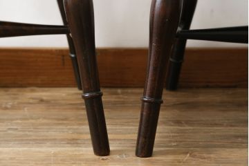 中古　松本民芸家具　#49型A　背もたれの美しいデザインが印象的なワイコムチェア2脚セット(板座チェア、ダイニングチェア、椅子、イス)(定価2脚で約22万円)(R-074375)