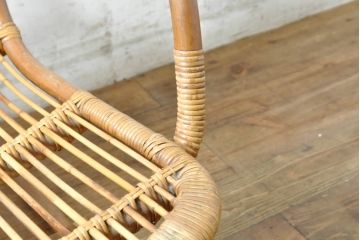 和製ビンテージ　涼しげな雰囲気が魅力的なラタンイージーチェア(籐、ラウンジチェア、アームチェア、1人掛けソファ、椅子、イス、ヴィンテージ)(R-074378)