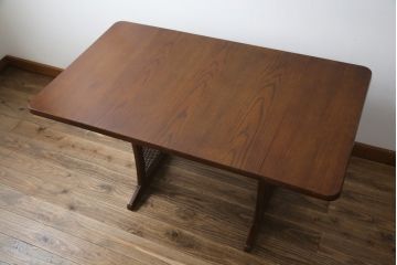 中古　三越家具　カントリーハウス　ブルージュ　涼しげな脚のデザインが目を惹くバタフライダイニングテーブル(バタフライテーブル、エクステンションテーブル、食卓、2人掛け)(R-074380)
