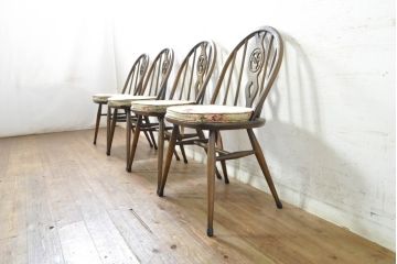 イギリスビンテージ　ERCOL(アーコール)　アザミの透かし彫りが上品な印象を与えるシスルバックチェア4脚セット(椅子、イス、板座チェア、ダイニングチェア、ウィンザーチェア、ウインザーチェア、ヴィンテージ、英国)(R-074384)