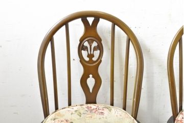 イギリスビンテージ　ERCOL(アーコール)　アザミの透かし彫りが上品な印象を与えるシスルバックチェア4脚セット(椅子、イス、板座チェア、ダイニングチェア、ウィンザーチェア、ウインザーチェア、ヴィンテージ、英国)(R-074384)