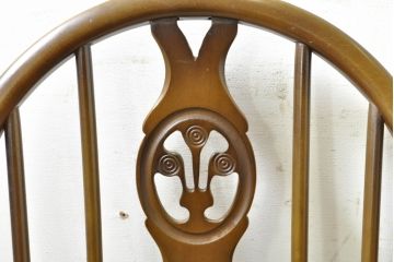 イギリスビンテージ　ERCOL(アーコール)　アザミの透かし彫りが上品な印象を与えるシスルバックチェア4脚セット(椅子、イス、板座チェア、ダイニングチェア、ウィンザーチェア、ウインザーチェア、ヴィンテージ、英国)(R-074384)