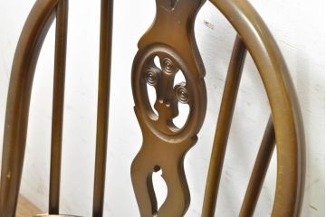 イギリスビンテージ　ERCOL(アーコール)　アザミの透かし彫りが上品な印象を与えるシスルバックチェア4脚セット(椅子、イス、板座チェア、ダイニングチェア、ウィンザーチェア、ウインザーチェア、ヴィンテージ、英国)(R-074384)
