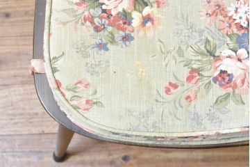 イギリスビンテージ　ERCOL(アーコール)　アザミの透かし彫りが上品な印象を与えるシスルバックチェア4脚セット(椅子、イス、板座チェア、ダイニングチェア、ウィンザーチェア、ウインザーチェア、ヴィンテージ、英国)(R-074384)