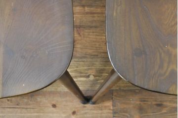 イギリスビンテージ　ERCOL(アーコール)　アザミの透かし彫りが上品な印象を与えるシスルバックチェア4脚セット(椅子、イス、板座チェア、ダイニングチェア、ウィンザーチェア、ウインザーチェア、ヴィンテージ、英国)(R-074384)