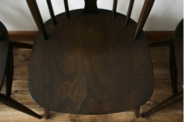 イギリスヴィンテージ　ERCOL(アーコール)　アザミの透かし彫りが上品な印象を与えるシスルバックチェア4脚セット　(R-074384)