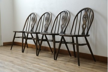 イギリスヴィンテージ　ERCOL(アーコール)　アザミの透かし彫りが上品な印象を与えるシスルバックチェア4脚セット　(R-074384)