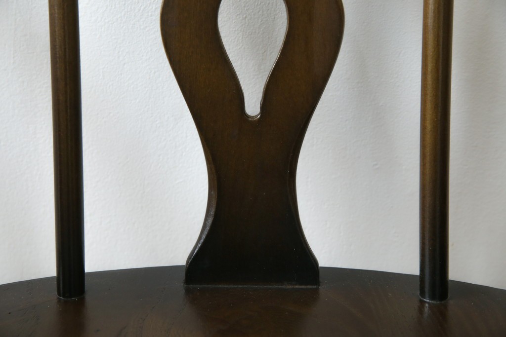 イギリスヴィンテージ　ERCOL(アーコール)　アザミの透かし彫りが上品な印象を与えるシスルバックチェア4脚セット　(R-074384)