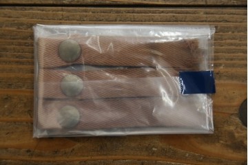 イギリスヴィンテージ　ERCOL(アーコール)　アザミの透かし彫りが上品な印象を与えるシスルバックチェア4脚セット　(R-074384)