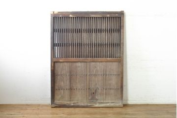 アンティーク建具　栗材・檜(ヒノキ)材　古い木味が趣溢れる格子蔵戸1枚(玄関戸、引き戸)(R-074385)