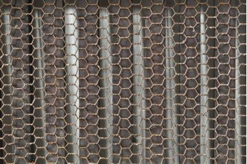 アンティーク建具　栗材・檜(ヒノキ)材　古い木味が趣溢れる格子蔵戸1枚(玄関戸、引き戸)(R-074385)