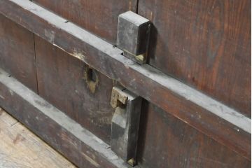 アンティーク建具　栗材・檜(ヒノキ)材　古い木味が趣溢れる格子蔵戸1枚(玄関戸、引き戸)(R-074385)