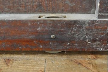アンティーク建具　栗材・檜(ヒノキ)材　古い木味が趣溢れる格子蔵戸1枚(玄関戸、引き戸)(R-074385)