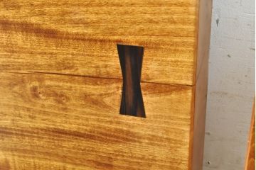 中古　美品　国産　一枚板　風格漂う2wayダイニングテーブル(4人掛け、6人掛け、食卓、座卓、リビングテーブル、センターテーブル)(R-074389)