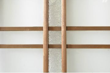 アンティーク建具　古い木味が素敵!レトロな雰囲気溢れる幅狭扉1枚(ガラス扉、木製扉、建具)(R-074396)
