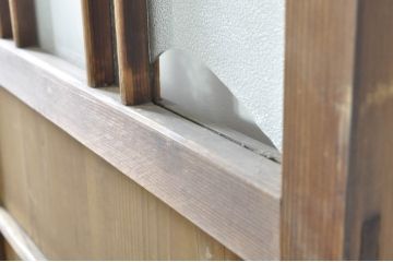 アンティーク建具　古い木味が素敵!レトロな雰囲気溢れる幅狭扉1枚(ガラス扉、木製扉、建具)(R-074396)