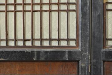 アンティーク建具　鏡板欅(ケヤキ)材　古民家インテリアにもおすすめな障子帯戸2枚セット(引き戸、板戸、格子帯戸、障子戸)(R-074400)