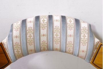 中古　DREXEL HERITAGE(ドレクセルヘリテイジ)　ESPERANTO(エスペラント)　上品な曲線デザインが高級感を醸し出すアーム付きダイニングチェア2脚セット(アームチェア、イス、椅子)(R-074402)