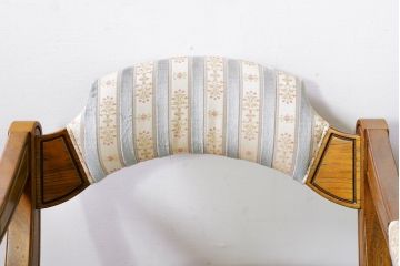 中古　DREXEL HERITAGE(ドレクセルヘリテイジ)　ESPERANTO(エスペラント)　上品な曲線デザインが高級感を醸し出すアーム付きダイニングチェア2脚セット(アームチェア、イス、椅子)(R-074403)