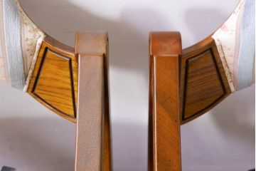 中古　DREXEL HERITAGE(ドレクセルヘリテイジ)　ESPERANTO(エスペラント)　上品な曲線デザインが高級感を醸し出すアーム付きダイニングチェア2脚セット(アームチェア、イス、椅子)(R-074403)
