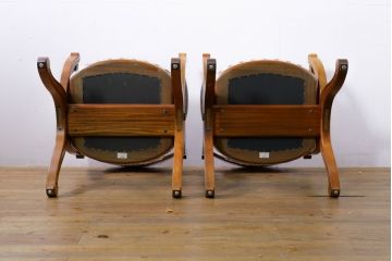 中古　DREXEL HERITAGE(ドレクセルヘリテイジ)　ESPERANTO(エスペラント)　上品な曲線デザインが高級感を醸し出すアーム付きダイニングチェア2脚セット(アームチェア、イス、椅子)(R-074403)