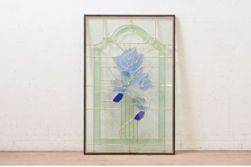 未使用品　窓辺の薔薇(まどべのばら)　デットストック品のステンドグラス(建具、ドア、窓、照明、衝い立て、衝立、つい立て)(定価約10万4千円)(R-074423)