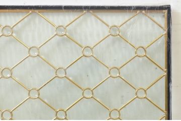 未使用品　菱格子(ヒシクロス)　デットストック品のステンドグラス(建具、ドア、窓、照明、衝い立て、衝立、つい立て)(定価約12万円)(R-074432)