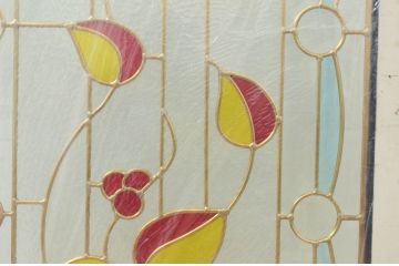 未使用品　木の実(きのみ)　デットストック品のステンドグラス(建具、ドア、窓、照明、衝い立て、衝立、つい立て)(定価約10万8千円)(R-074437)