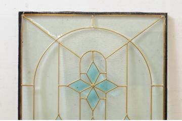 未使用品　青ダイヤ(あおダイヤ)　デットストック品のステンドグラス(建具、ドア、窓、照明、衝い立て、衝立、つい立て)(定価約9万6千円)(R-074445)