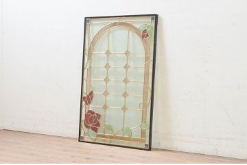 未使用品　薔薇の園(ばらのその)　デットストック品のステンドグラス(建具、ドア、窓、照明、衝い立て、衝立、つい立て)(定価約12万円)(R-074446)