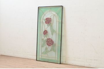 未使用品　窓辺の蔓薔薇(まどべのつるばら)　デットストック品のステンドグラス(建具、ドア、窓、照明、衝い立て、衝立、つい立て)(定価約10万8千円)(R-074448)
