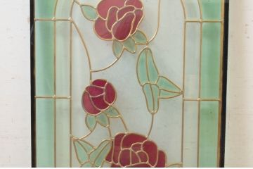 未使用品　窓辺の蔓薔薇(まどべのつるばら)　デットストック品のステンドグラス(建具、ドア、窓、照明、衝い立て、衝立、つい立て)(定価約10万8千円)(R-074448)