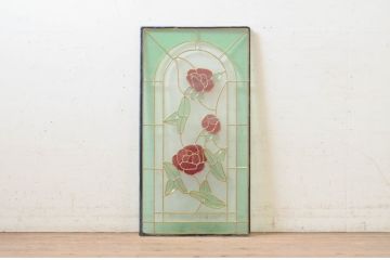 未使用品　窓辺の蔓薔薇(まどべのつるばら)　デットストック品のステンドグラス(建具、ドア、窓、照明、衝い立て、衝立、つい立て)(定価約10万8千円)(R-074448)
