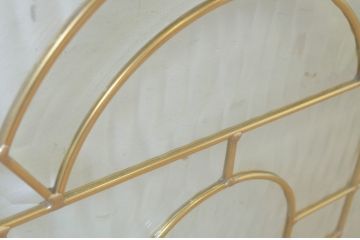 未使用品　三つのチューリップ(みっつのチューリップ)　デットストック品のステンドグラス(建具、ドア、窓、照明、衝い立て、衝立、つい立て)(定価約10万2千円)(R-074449)