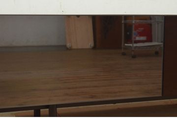 中古　美品　Cassinaixc.(カッシーナイクスシー)　BREATH(ブレス)　スタイリッシュな佇まいが魅力的なシアターボード(テレビ台、テレビボード、リビングボード、ローボード、収納棚、戸棚)(R-074457)