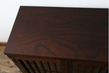 中古　美品!!　岩谷堂箪笥　力強い木目と重厚な金具が美しい収納棚サイドボード(水屋箪笥、戸棚、キャビネット)(R-074463)