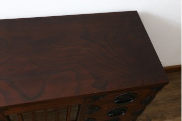 中古　美品!!　岩谷堂箪笥　力強い木目と重厚な金具が美しい収納棚サイドボード(水屋箪笥、戸棚、キャビネット)(R-074463)