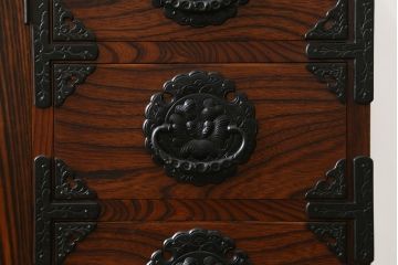 中古　美品!!　岩谷堂箪笥　力強い木目と重厚な金具が美しい収納棚サイドボード(水屋箪笥、戸棚、キャビネット)(R-074463)
