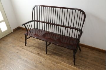 中古　美品　国産民芸家具　デパート取扱品　クラシカルな佇まいのウィンザーベンチ(長椅子、3人掛けベンチ、ウィンザーチェア、ウインザーチェア)(R-074464)