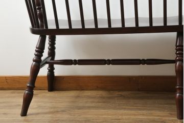 中古　美品　国産民芸家具　デパート取扱品　クラシカルな佇まいのウィンザーベンチ(長椅子、3人掛けベンチ、ウィンザーチェア、ウインザーチェア)(R-074464)