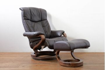 中古　ドイツ高級ブランド　himolla(ヒモラ)　model.7560　本革(レザー)　ゼロストレスチェア　ゆったりとした座り心地が魅力的なリクライニングソファとオットマンのセット(アームチェア、リクライニングチェア、リクライナー、シングルソファ、回転チェア、1人掛け、1P、フットスツール)(R-074475)