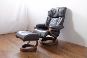 中古　ドイツ高級ブランド　himolla(ヒモラ)　model.7560　本革(レザー)　ゼロストレスチェア　ゆったりとした座り心地が魅力的なリクライニングソファとオットマンのセット(アームチェア、リクライニングチェア、リクライナー、シングルソファ、回転チェア、1人掛け、1P、フットスツール)(R-074475)