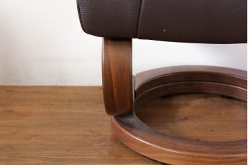中古　ドイツ高級ブランド　himolla(ヒモラ)　model.7560　本革(レザー)　ゼロストレスチェア　ゆったりとした座り心地が魅力的なリクライニングソファとオットマンのセット(アームチェア、リクライニングチェア、リクライナー、シングルソファ、回転チェア、1人掛け、1P、フットスツール)(R-074475)