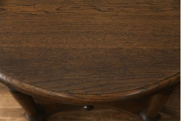 中古　美品　オランダ民芸家具　ネザーランズ・フォークロア　オーク材　クラシカルな佇まいが魅力的なコンソールテーブル(サイドテーブル、花台、飾り台)(R-074476)