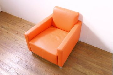 中古　美品　ドイツ家具　Musterring International(ムスタリング　インターナショナル)　鮮やかなオレンジ色がお部屋を華やかにする1Pソファ(アームソファ、1人掛け、一人掛け)(R-074478)