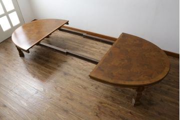 中古　特注　DREXEL HERITAGE(ドレクセルヘリテイジ)　品のある佇まいが魅力的なエクステンションローテーブル(リビングテーブル、センターテーブル、エクステンションテーブル、4人掛け、6人掛け、8人掛け)(R-074479)