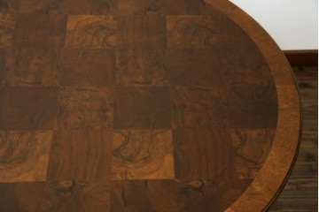 中古　美品　廃盤品　DREXEL HERITAGE(ドレクセルヘリテイジ)　Cameo Classics(キャメオクラシックス)　天板のチェックパターンがお洒落なエクステンションテーブル　(R-074481)