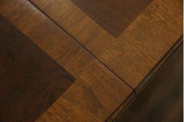 中古　美品　廃盤品　DREXEL HERITAGE(ドレクセルヘリテイジ)　Cameo Classics(キャメオクラシックス)　天板のチェックパターンがお洒落なエクステンションテーブル　(R-074481)